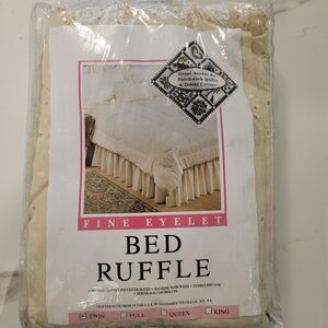 Levinsohn Textile Ecru Fine Eyelet Bed Ruffle/Skirt No Iron Twin Size NEW In Pkg